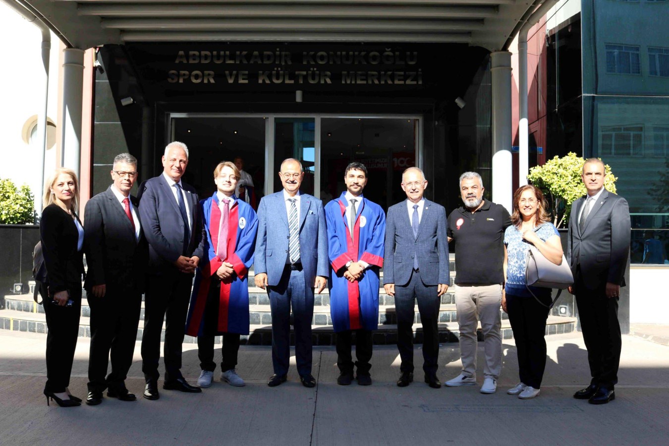 Doğuştan Sanko'lu gençler doktor oldu;