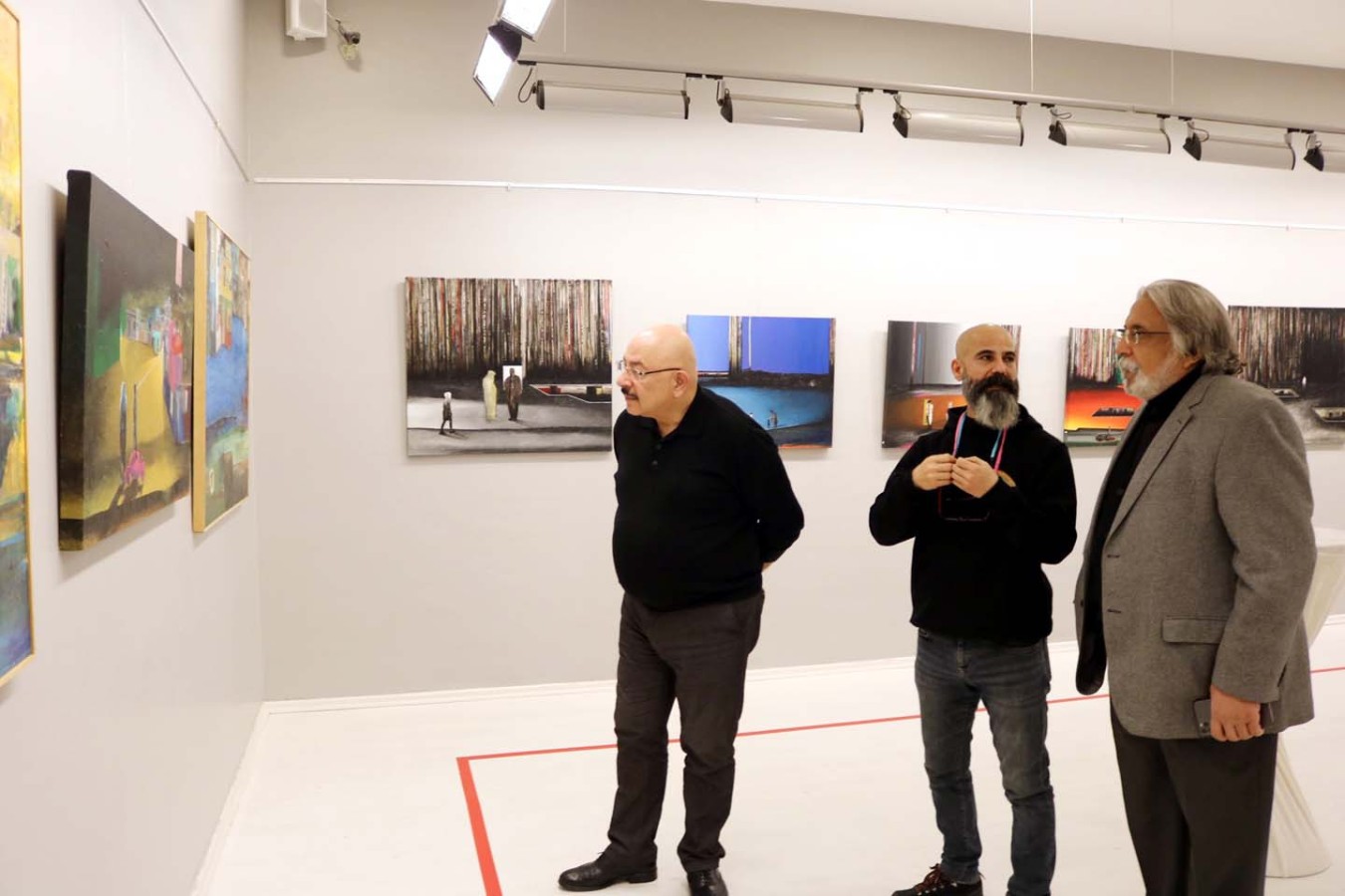 Ressam Beşir Bayar, Sanko Sanat Galerisi’nde sergi açtı;