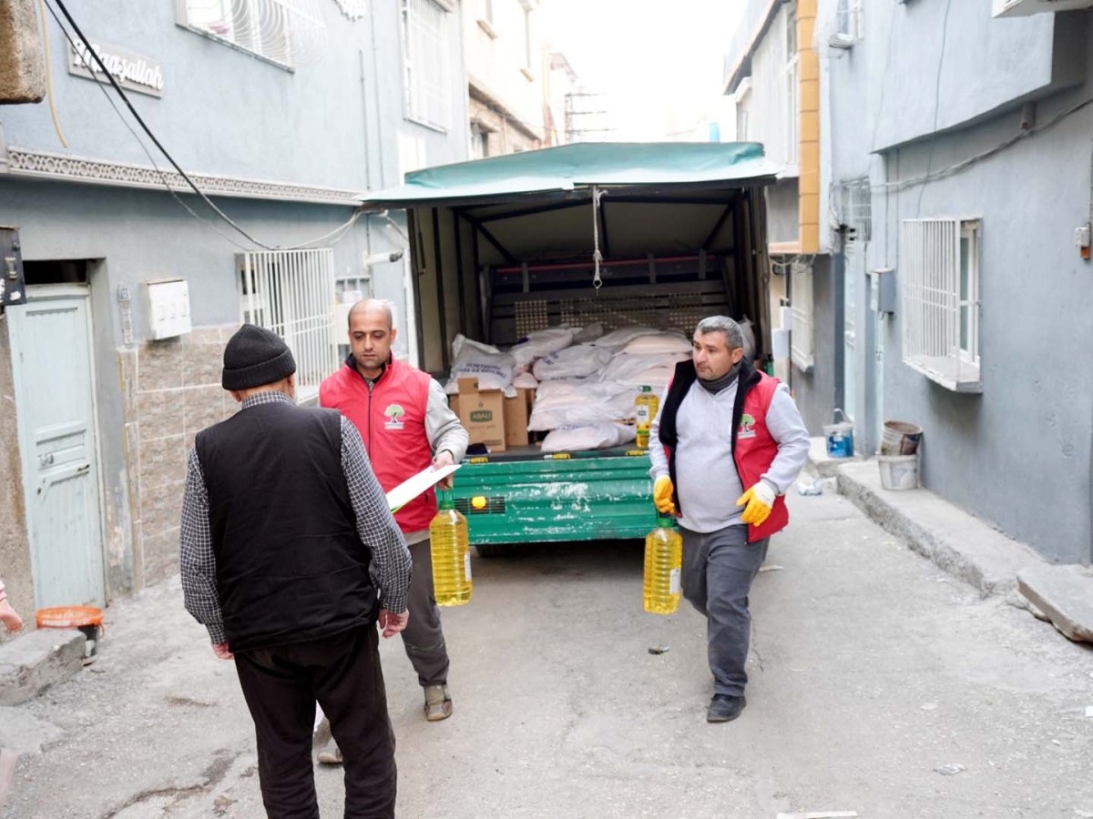 Şehitkamil, dar gelirli aileleri unutmadı;