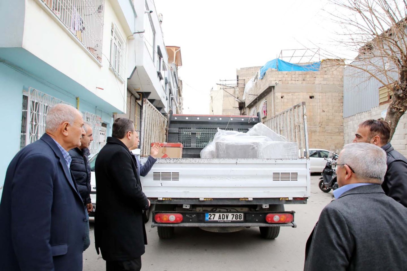 Fadaioğlu, ihtiyaç sahibi ailenin imdadına yetişti;