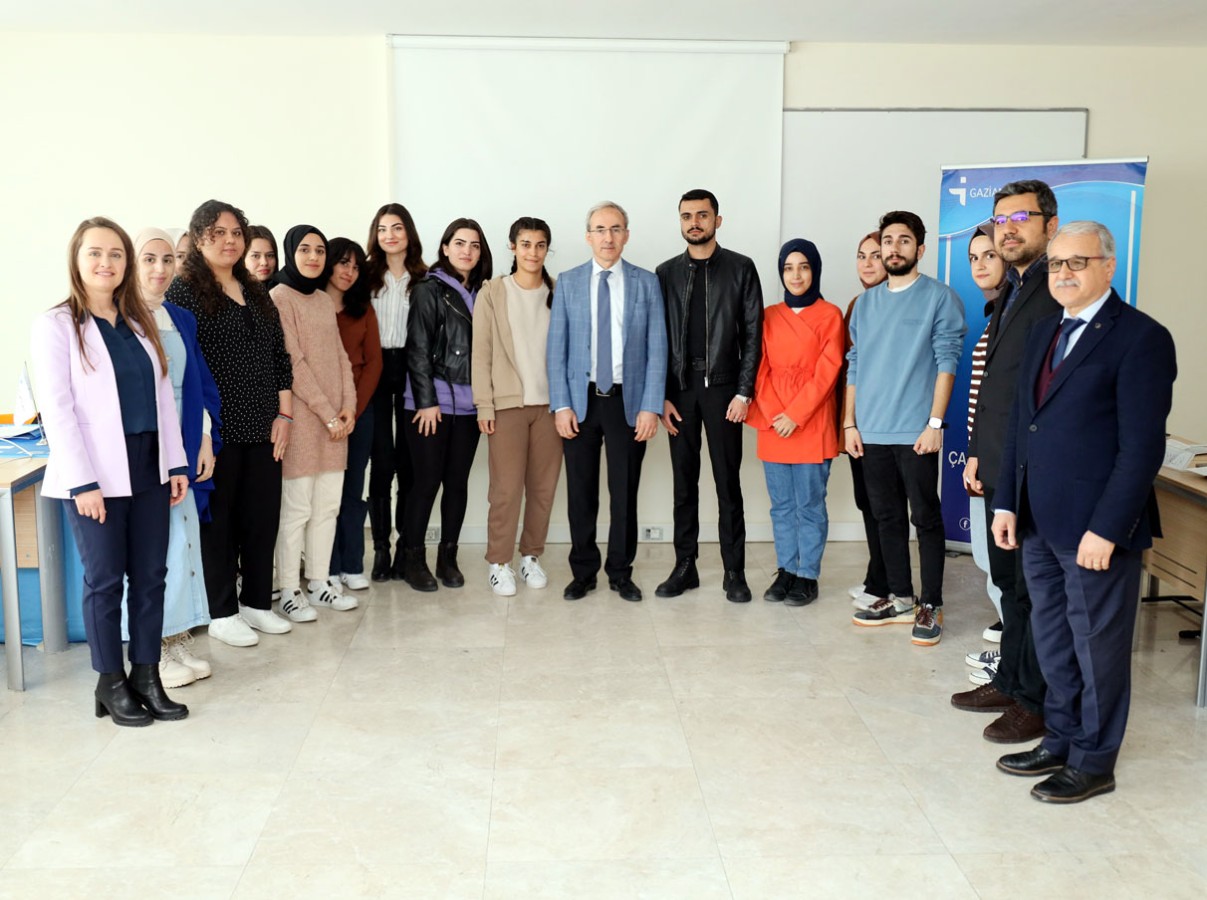 GİBTÜ’de 'İş Kulübü Eğitimi' düzenlendi