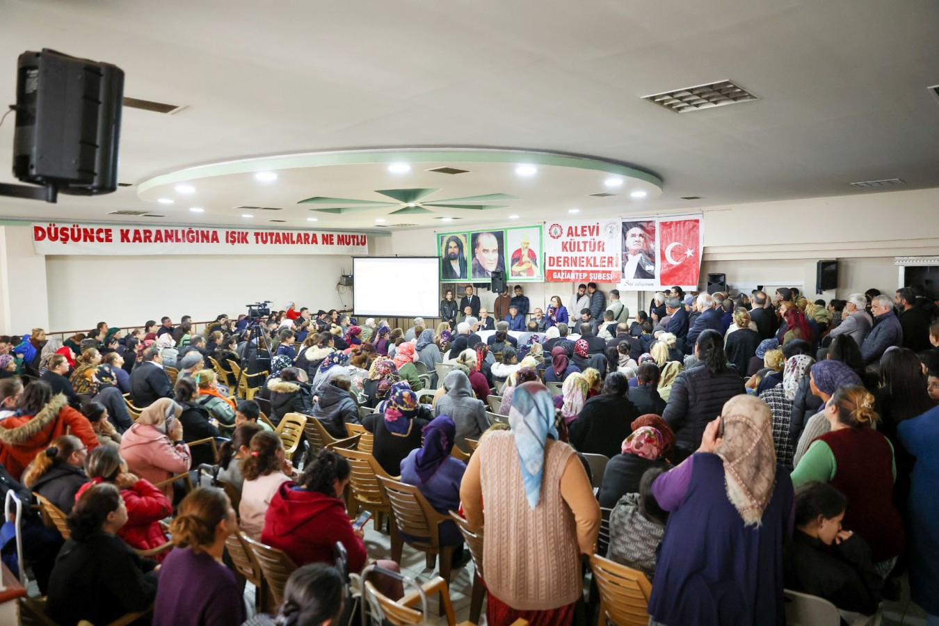 Fatma Şahin'den birlik olma çağrısı;