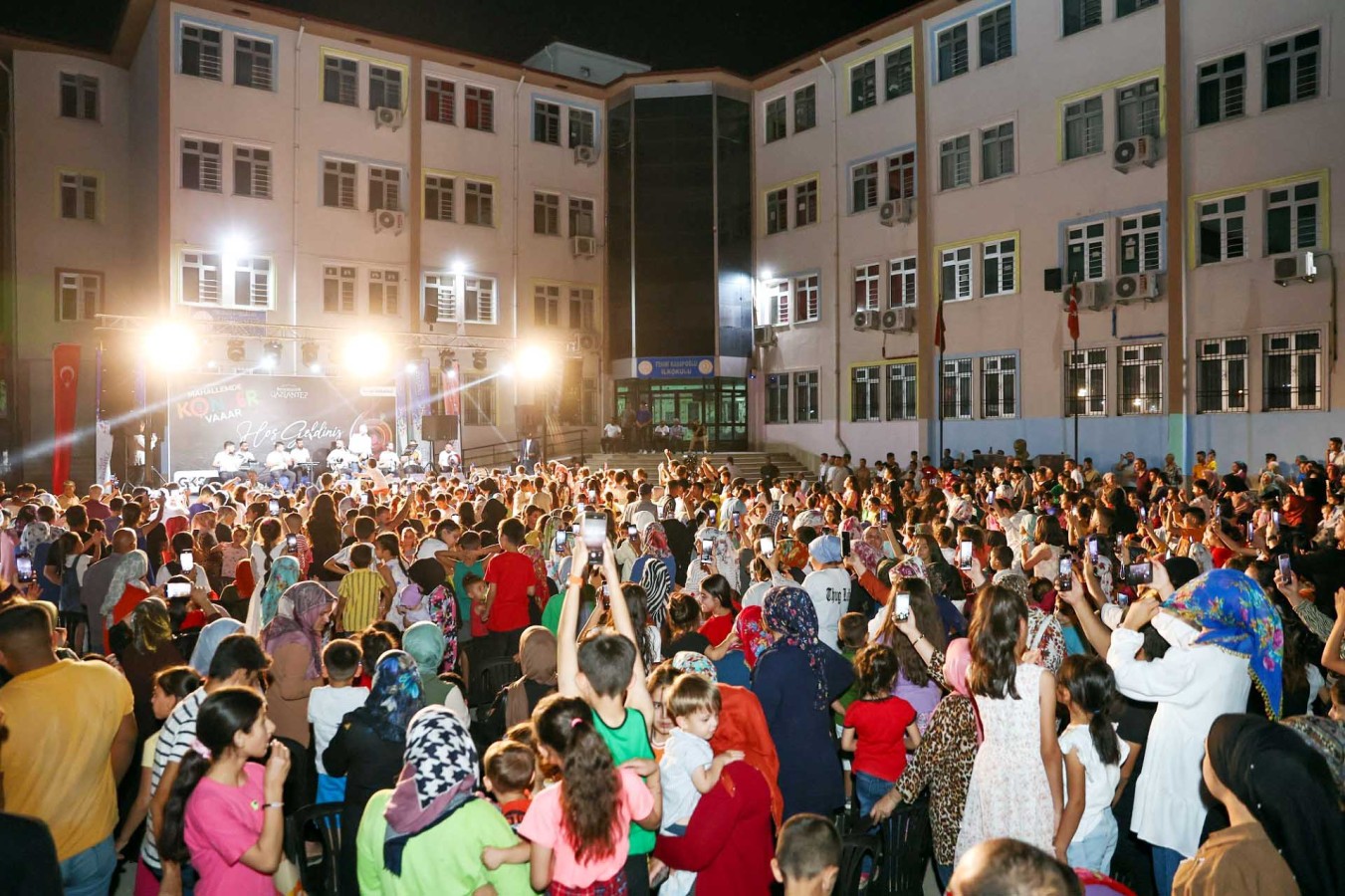 Mahallemde konser var etkinlikleri başlıyor;