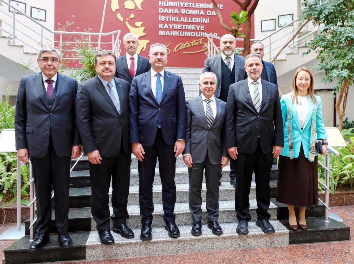 Gaziantep Milletvekillerinden Rektör Doğan'a ziyaret;